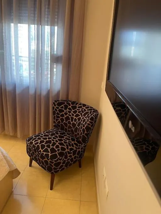 Stylish Central Apartment Τίρανα