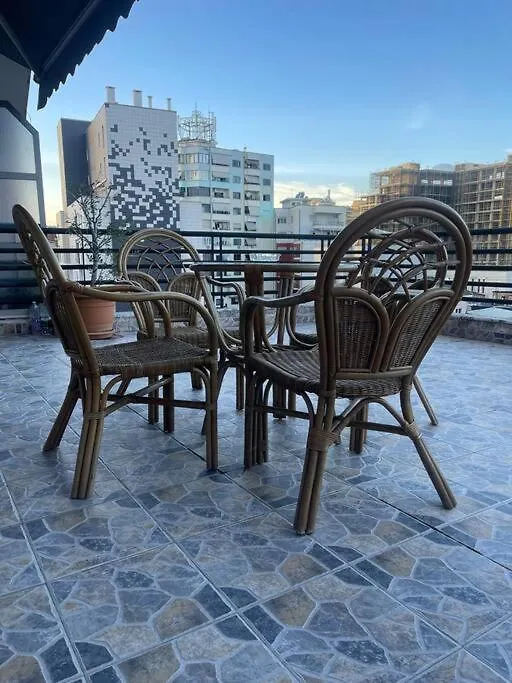 Stylish Central Apartment Τίρανα