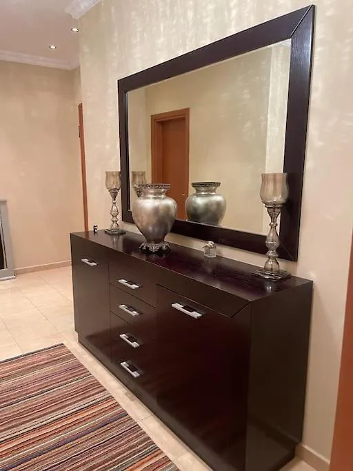 Stylish Central Apartment Τίρανα